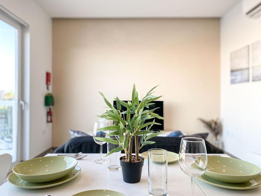 Apartamento Sea Front 3rd Floor In By Solea *