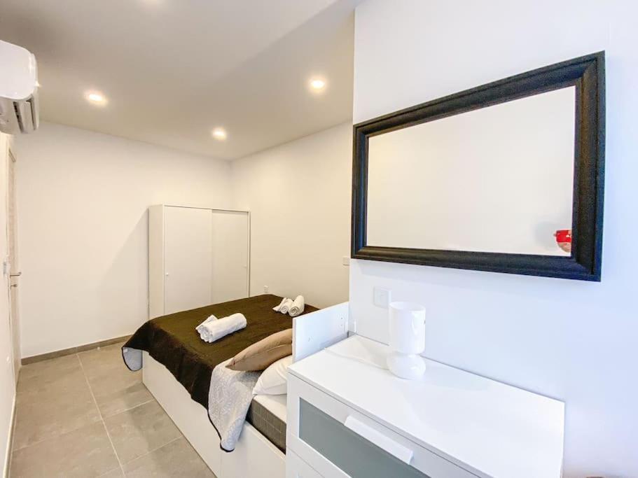 Sea Front 3rd Floor In By Solea